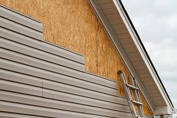24/7 Emergency Siding experts in Snow Shoe, PA